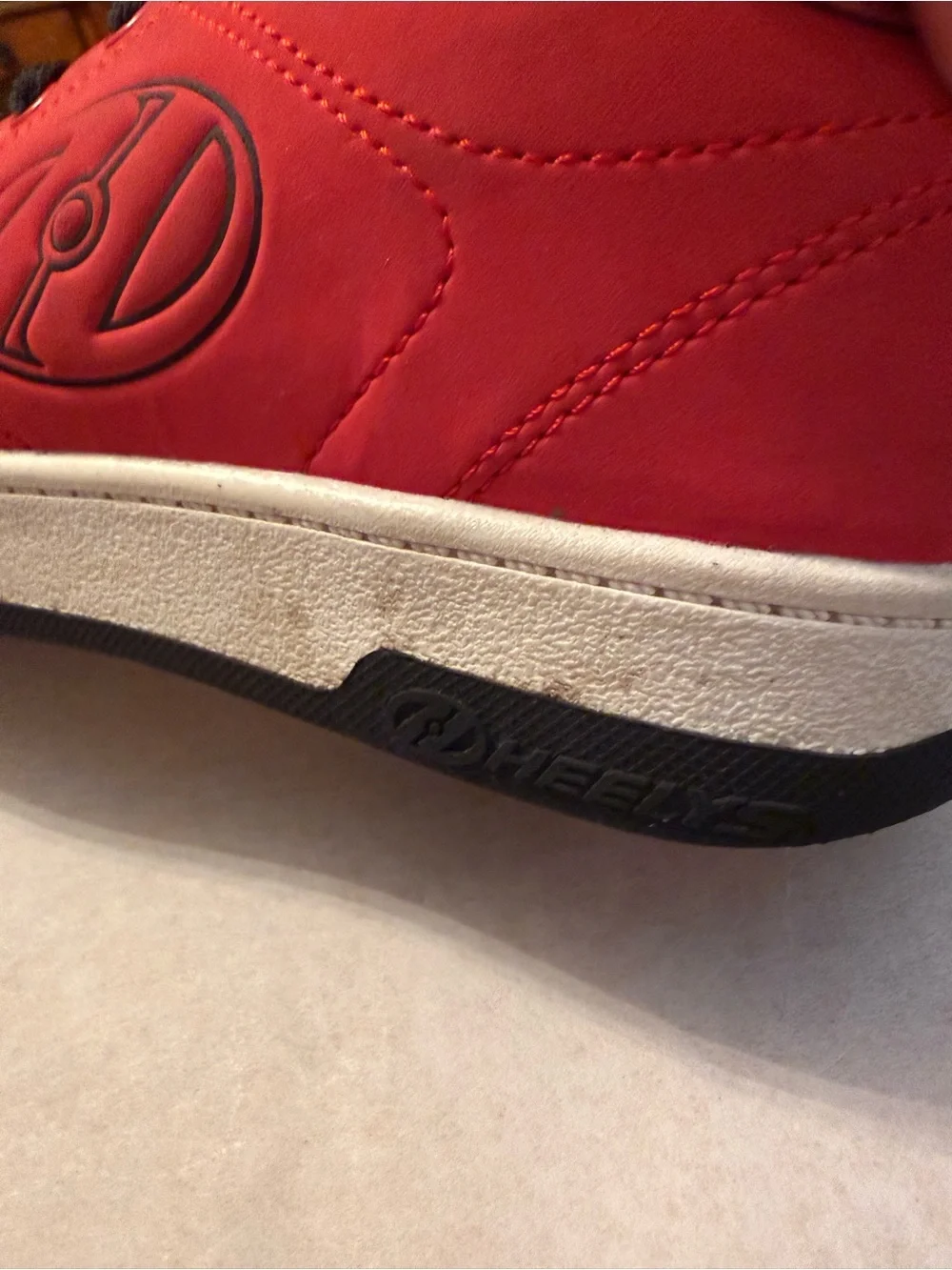 Heelys Red Black Wheeled Shoes Sneakers Size 4 Youth Roller Skate